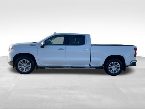 Used 2023 Chevrolet Silverado 1500 LTZ w/ LTZ Convenience Package II AWD/4WD image 3