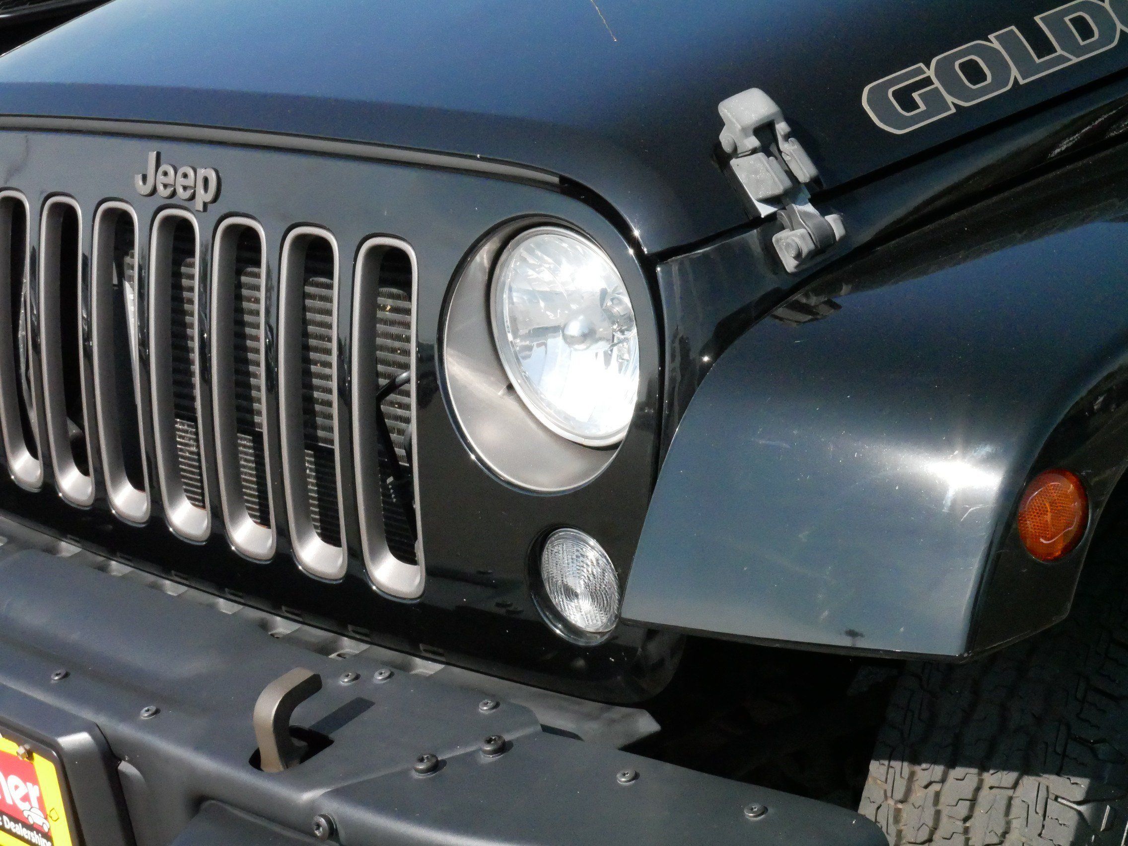 Used 2018 Jeep Wrangler Sport AWD/4WD image 13