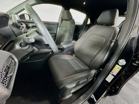 Certified 2024 Honda HR-V Sport image 12