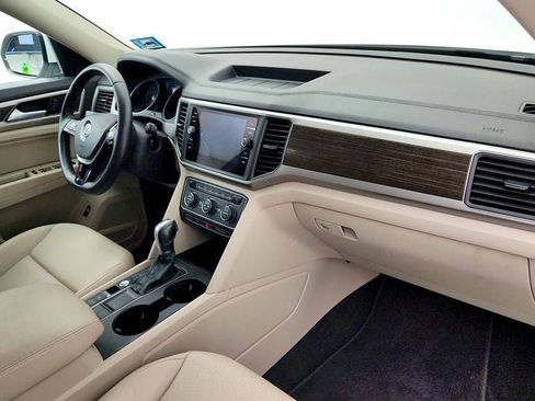 Used 2018 Volkswagen Atlas SE FWD image 25