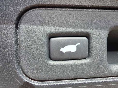 Used 2023 Honda Passport EX-L image 12