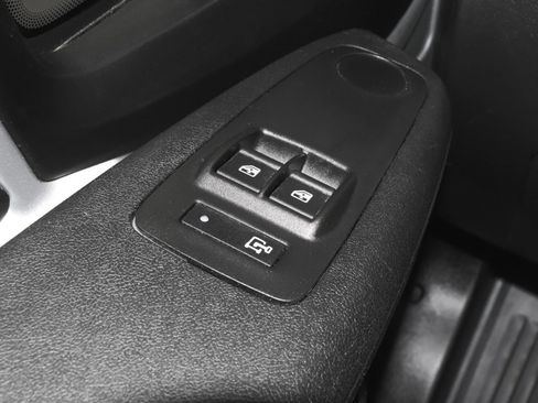 Used 2023 RAM ProMaster 2500 FWD image 13