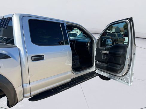 Used 2018 Ford F150 Raptor AWD/4WD image 24