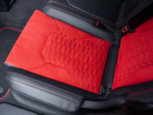 Used 2022 Lamborghini Urus image 31