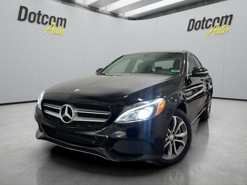Used 2015 Mercedes-Benz C 300 4MATIC Sedan image 3