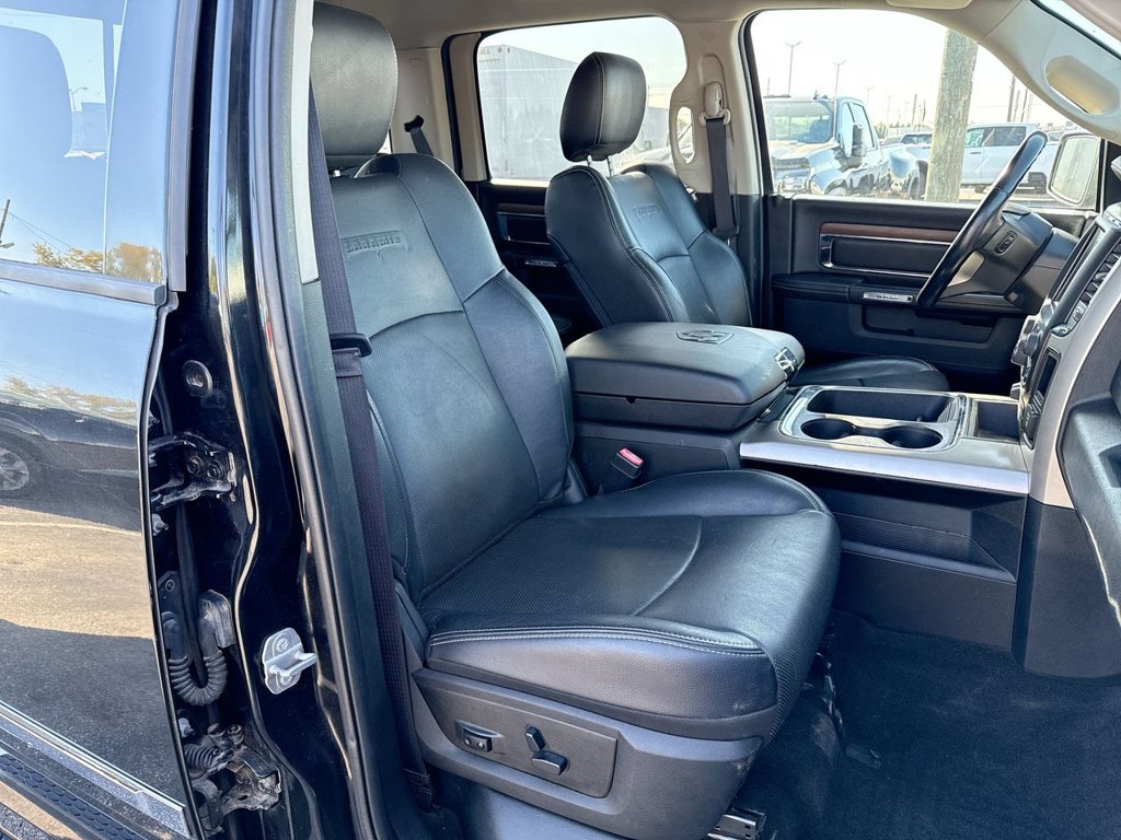 Used 2017 RAM 1500 Laramie w/ Convenience Group AWD/4WD image 25