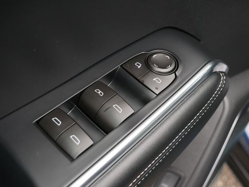 Used 2024 GMC Acadia Elevation w/ Super Cruise Package image 16