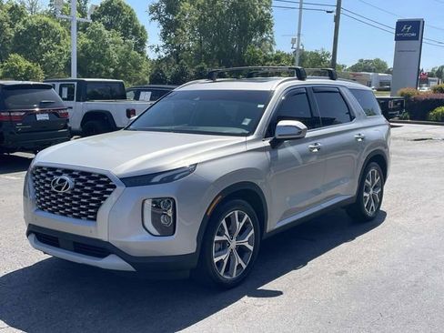 Used 2022 Hyundai Palisade SEL w/ Premium Package image 3