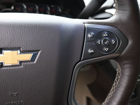 Used 2016 Chevrolet Tahoe LTZ image 2