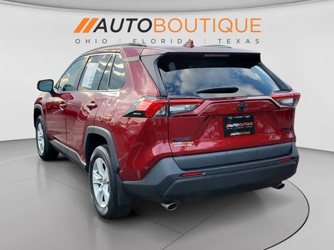 Used 2020 Toyota RAV4 XLE w/ Convenience Package AWD/4WD image 3