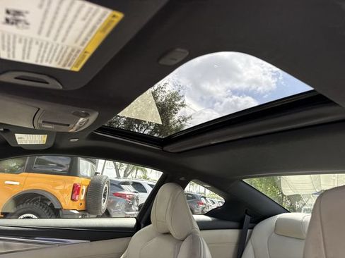 Used 2018 INFINITI Q60 3.0t Luxe w/ Sensory Package 3.0T Luxe RWD image 21