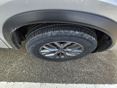 Used 2024 Nissan Rogue S image 10