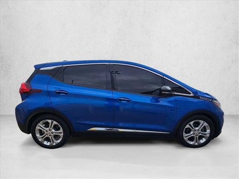 Used 2017 Chevrolet Bolt LT image 3