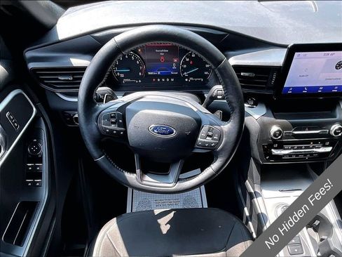 Used 2020 Ford Explorer XLT w/ Comfort Package AWD/4WD image 5