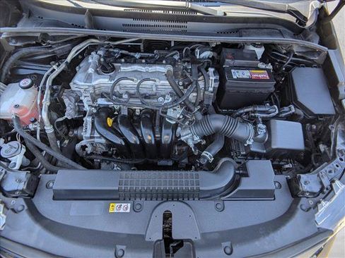 Used 2022 Toyota Corolla LE FWD image 21