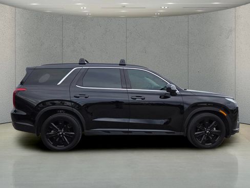 Used 2025 Hyundai Palisade XRT FWD image 2