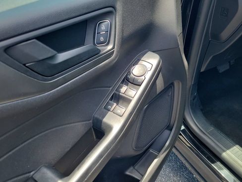 Used 2024 Ford Escape Active AWD/4WD image 19
