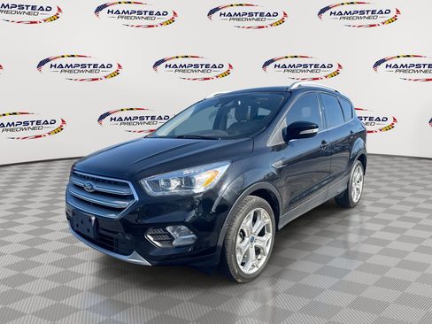Used 2019 Ford Escape Titanium image 1