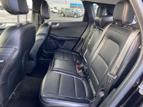 Used 2023 Ford Escape Platinum image 17