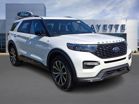 Used 2022 Ford Explorer ST-Line w/ Class IV Trailer Tow Package RWD image 1