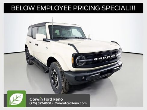New 2026 Ford Bronco Outer Banks AWD/4WD image 1