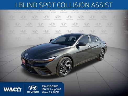 Used 2025 Hyundai Elantra SEL w/ Cargo Package image 9