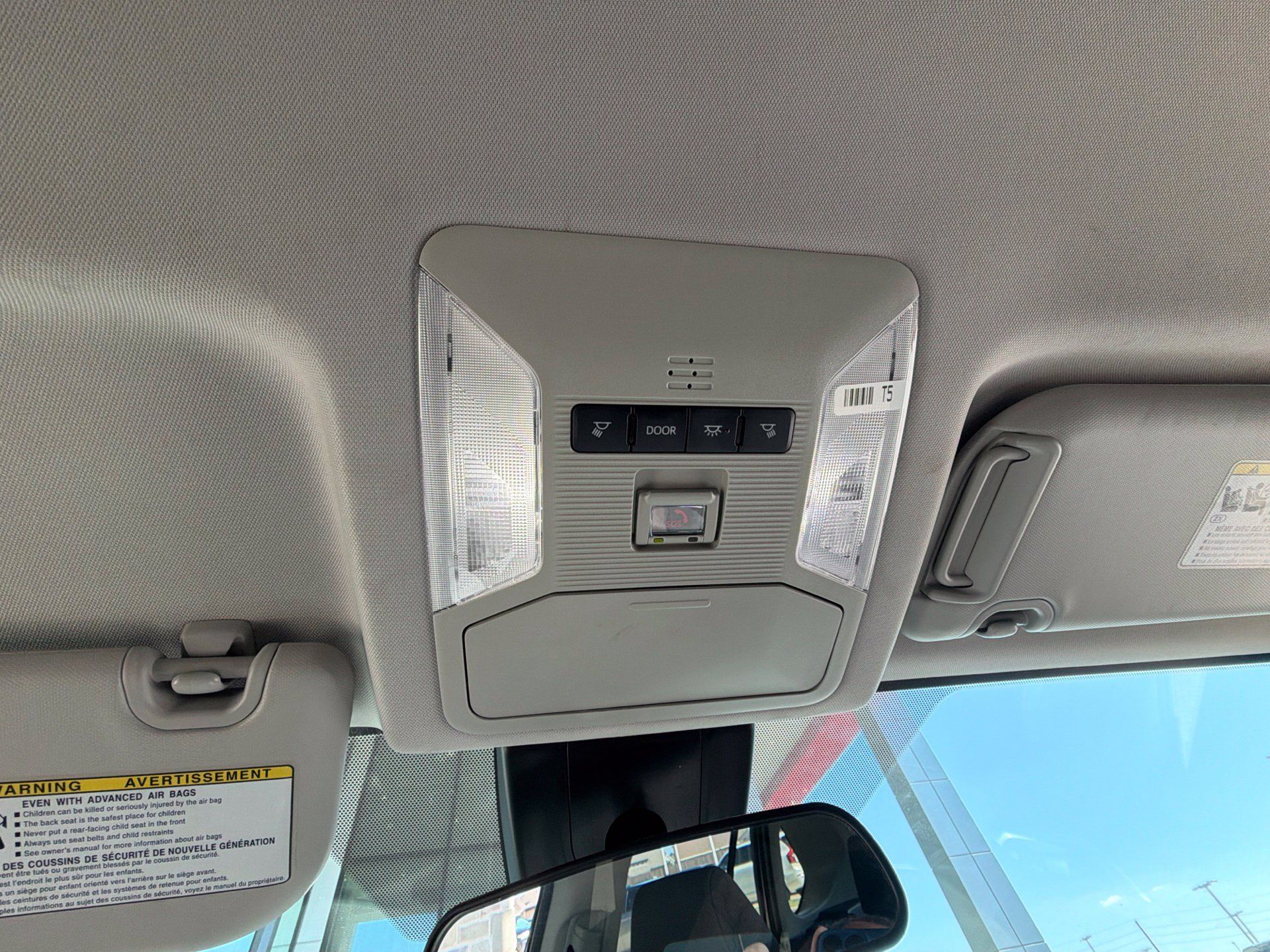 Certified 2025 Toyota RAV4 XLE FWD image 21