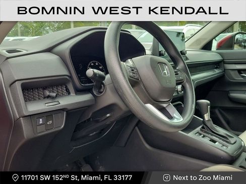Used 2025 Honda CR-V EX image 6