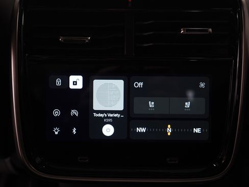 Used 2025 Rivian R1T Adventure image 19