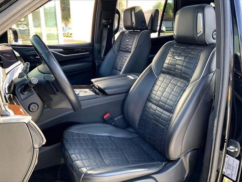 Used 2021 Cadillac Escalade Sport Platinum w/ Heavy-Duty Trailer Package image 10