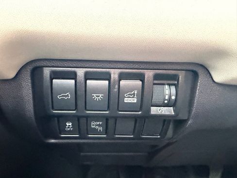 Used 2021 Subaru Ascent Limited w/ Technology Package image 20