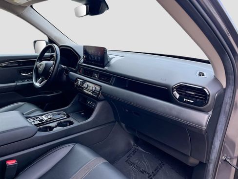 Used 2025 Honda Pilot EX-L image 29