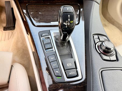 Used 2012 BMW 650i xDrive Convertible AWD/4WD image 55