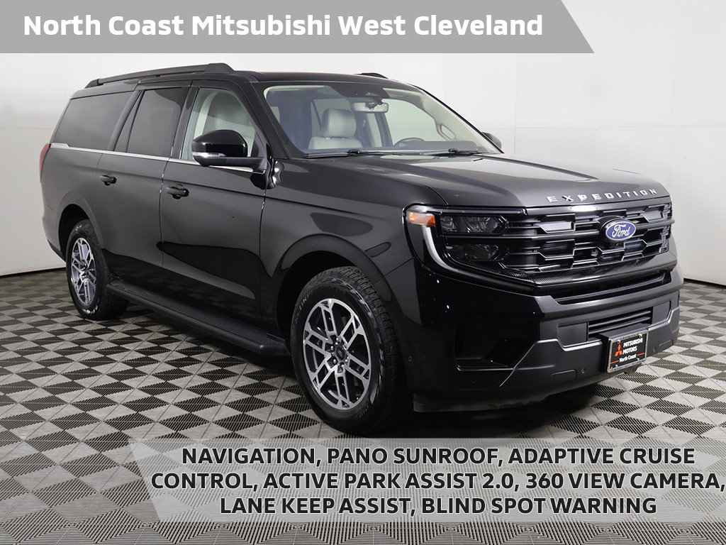 Used 2025 Ford Expedition Max Active AWD/4WD image 1