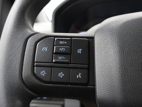Used 2024 Ford F250 XLT w/ FX4 Off-Road Package AWD/4WD image 16