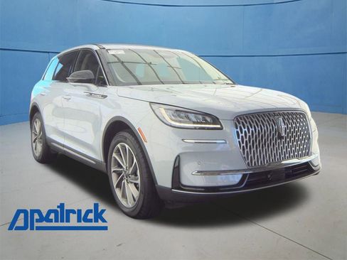 Used 2025 Lincoln Corsair AWD w/ Equipment Group 101A image 1