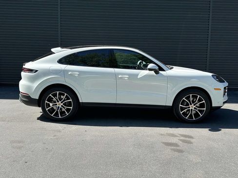 New 2026 Porsche Cayenne Coupe AWD/4WD image 6