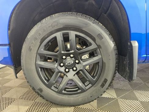 Used 2023 Chevrolet Silverado 1500 Custom w/ LPO, Dark Essentials Package image 19