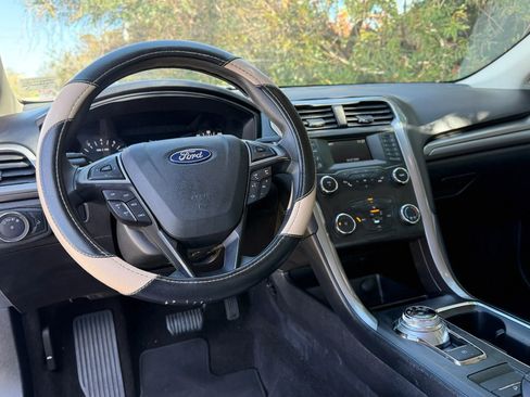 Used 2019 Ford Fusion S image 34