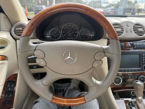 Used 2009 Mercedes-Benz CLK 350 CLK 350 Cabriolet 2D image 13