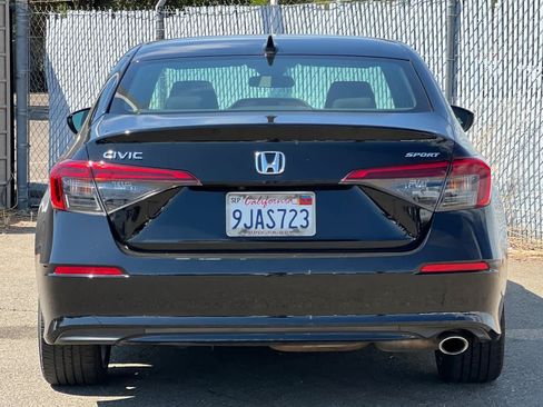 Used 2024 Honda Civic Sport image 4
