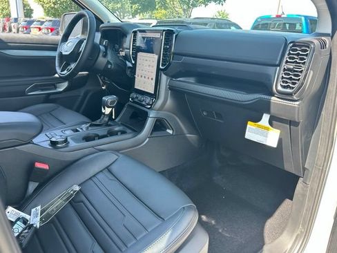 New 2026 Ford Ranger Lariat w/ Black Appearance Package AWD/4WD image 13