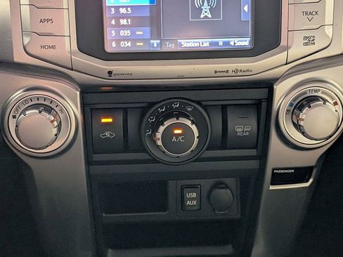 Used 2016 Toyota 4Runner SR5 AWD/4WD image 19