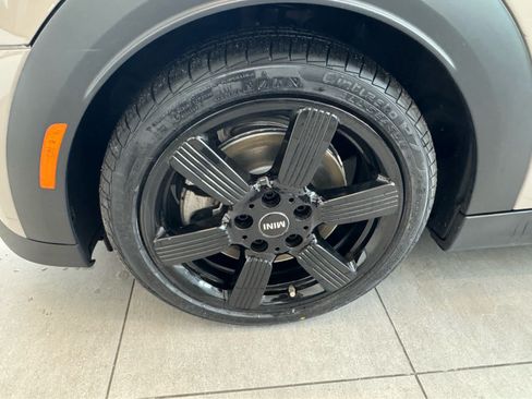 Certified 2024 MINI Cooper S FWD image 30