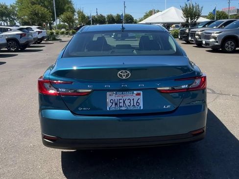 Used 2026 Toyota Camry LE w/ Convenience Package FWD image 6