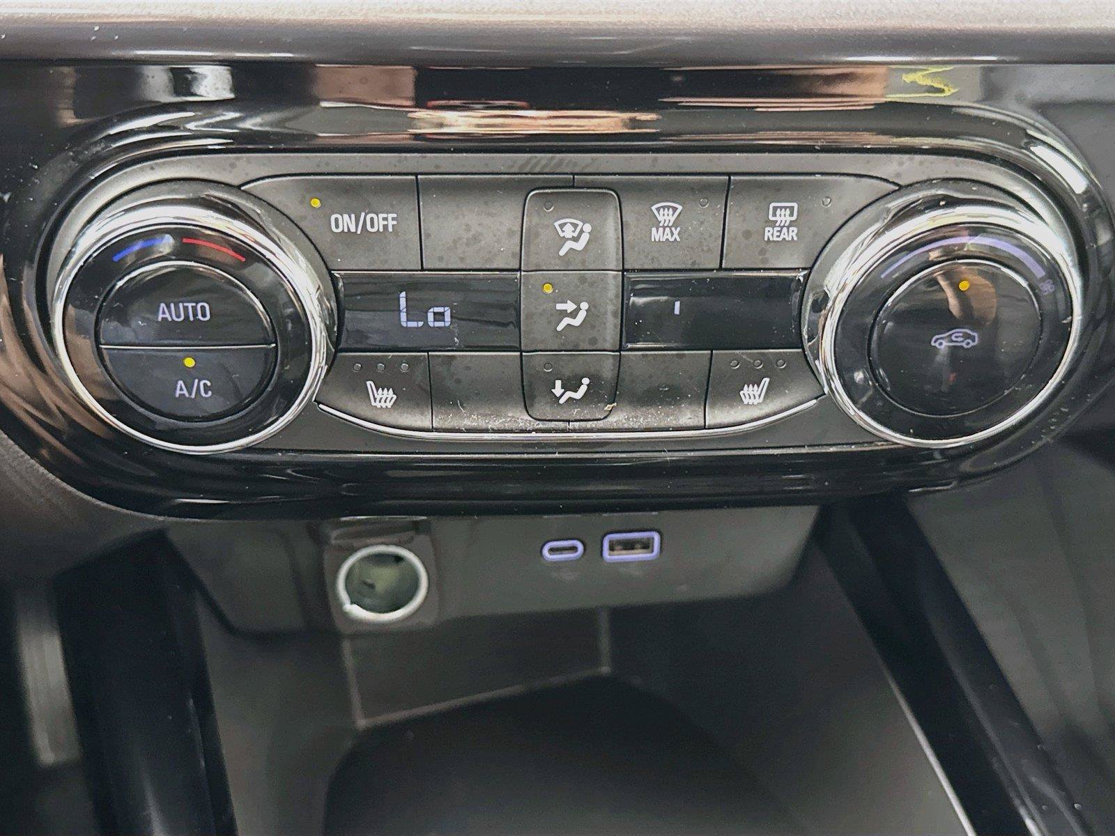 Used 2025 Chevrolet Trax ACTIV w/ Driver Confidence Package FWD image 20