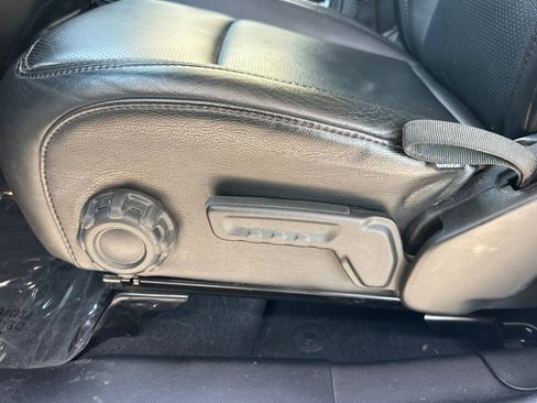 Used 2018 Jeep Wrangler Unlimited Sport S AWD/4WD image 14