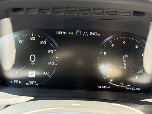 Used 2020 Volvo XC90 T6 Momentum AWD/4WD image 21