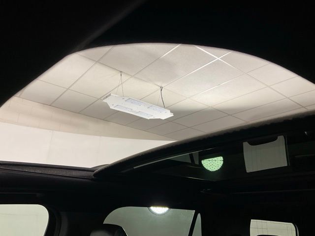 Used 2021 Ford Expedition Limited AWD/4WD image 18