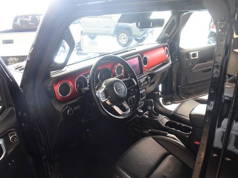 Used 2020 Jeep Gladiator Rubicon AWD/4WD image 18